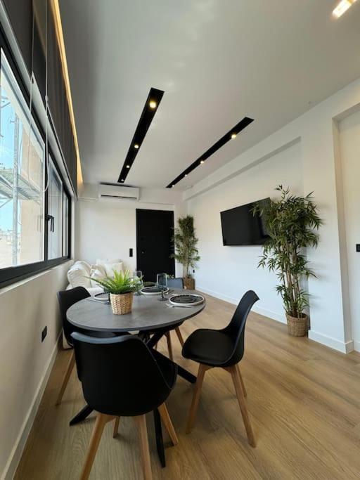 Bluemotion - Centralsuite 6Β Pireu Exterior foto